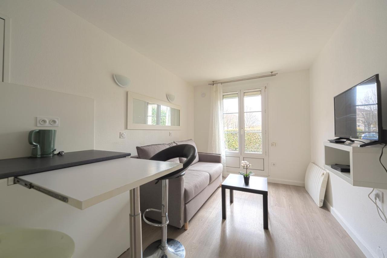 Studio Cosy 2 Min Gare - 10 Min Apartment Bussy-Saint-Georges Exterior photo